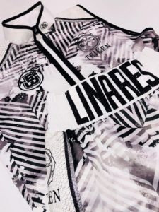 linares vs cotto Suzi wong custom boxing ring wear black and white