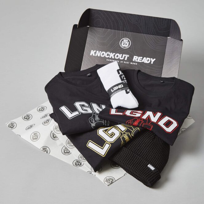 Suzi Wong Gift Box with 3 T-Shirts, Socks and Hat