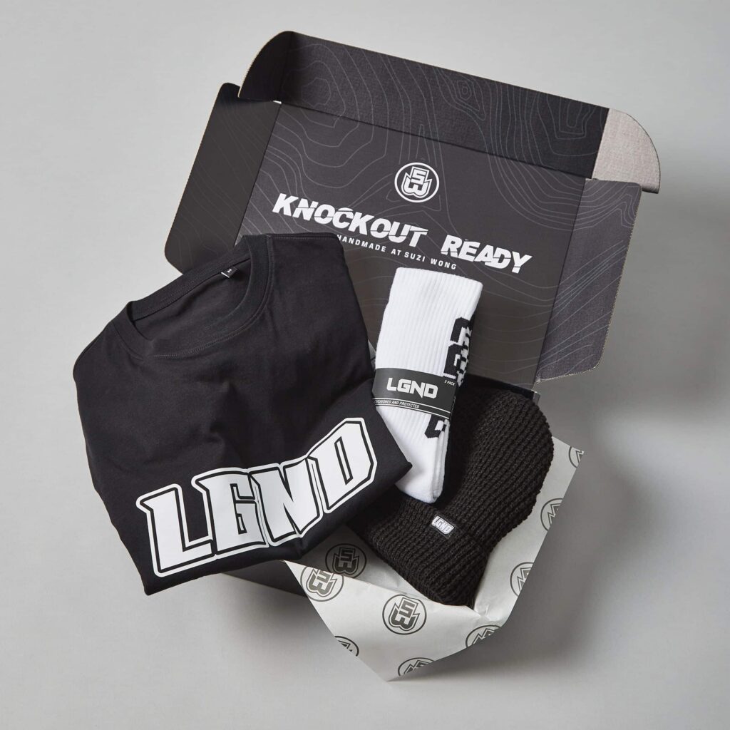 Suzi Wong Gift Box with T-Shirt, Socks and Hat