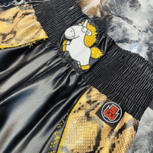 Francesca Amateur Boxing Kit by Suzi Wong